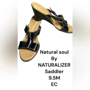 NATURALIZER shoes,woman size 9.5M.  Sandals,Black patent,wedge sandals,NEW,comfy